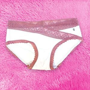 Mauve Lace Trim Bikini Panty